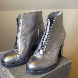 Gianni Bini Silver 3inch Booties